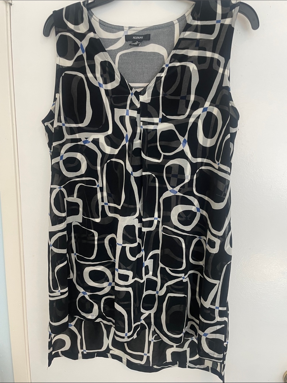 Alfani Sleeveless Swing Top High Low Geometric M
